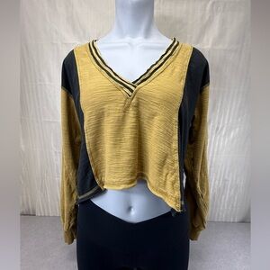 Free People FP MOVEMENT Yellow and Black V-Neck cropped Long Sleeve Women XS